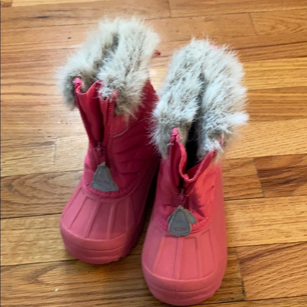 Pink snow boots